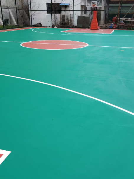 蕉城 球场长期使用易出现地面开裂